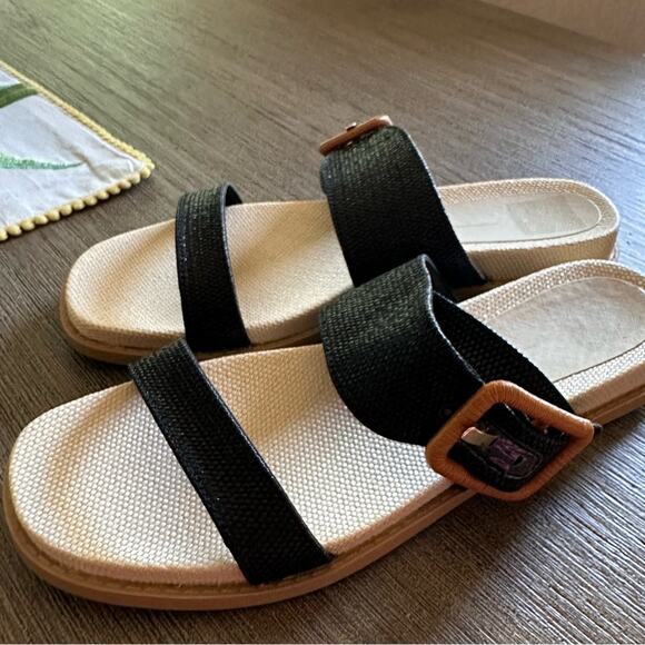 Dolce Vita Genzel Slides Flat Sandals Black Slide on Woven Women’s size 8 New - Picture 1 of 6